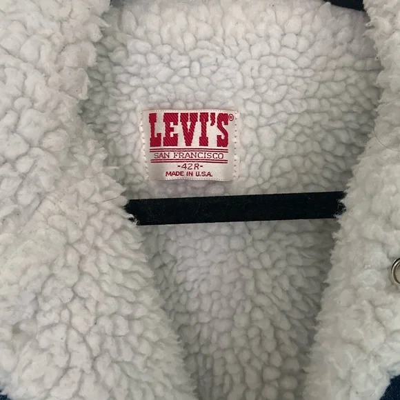 Vintage USA Levi’s Jean Jacket - Picture 4 of 7